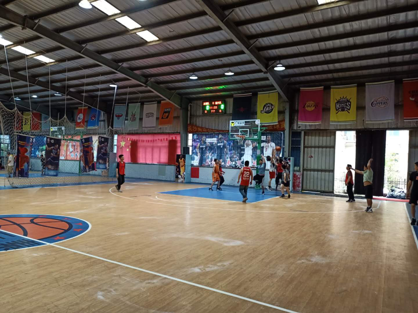 超燃！激情“籃”不?。≈铠檿N首屆籃球爭霸賽熱血開啟！
